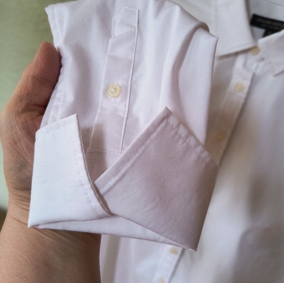 Banana Republic white button-down shirt fold-back cuff - Picture 7 of 8